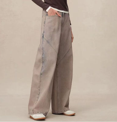 Hosen aus denim, mit hoher Taille, mit geraden Beinen