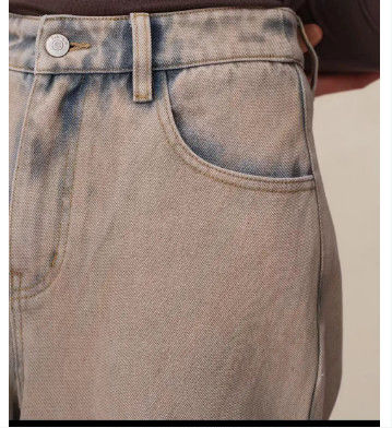 Hosen aus denim, mit hoher Taille, mit geraden Beinen