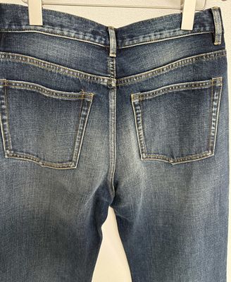 Mittlere und hohe Taille, denim geschnitten, für eine schmeichelhafte Passform