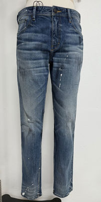 Schwere Wäsche und Vintage-Faded Finish Denim Boden für eine nostalgische Atmosphäre