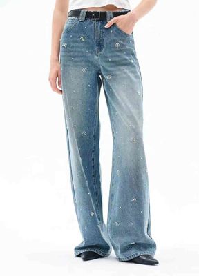 Breitbein Jeans mit hoher Taille für eine klassische und schmeichelhafte Silhouette