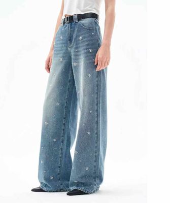 Breitbein Jeans mit hoher Taille für eine klassische und schmeichelhafte Silhouette