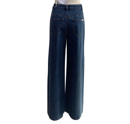 Straße Jeans für eine schmeichelhafte und ausgeprägte Taille