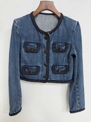 Gewaschenes Denim Blazer Outfit Jeans Blazer mit einem texturierten High-End-Look