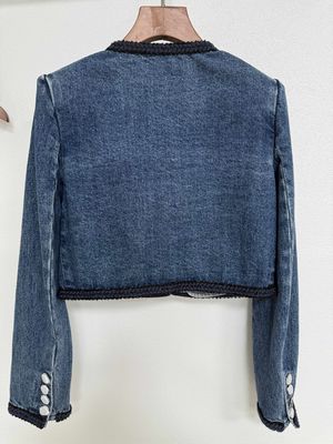 Gewaschenes Denim Blazer Outfit Jeans Blazer mit einem texturierten High-End-Look